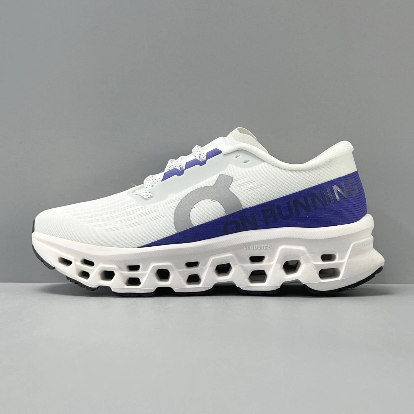 On Sneakers Cloudmonster 3 — *023
