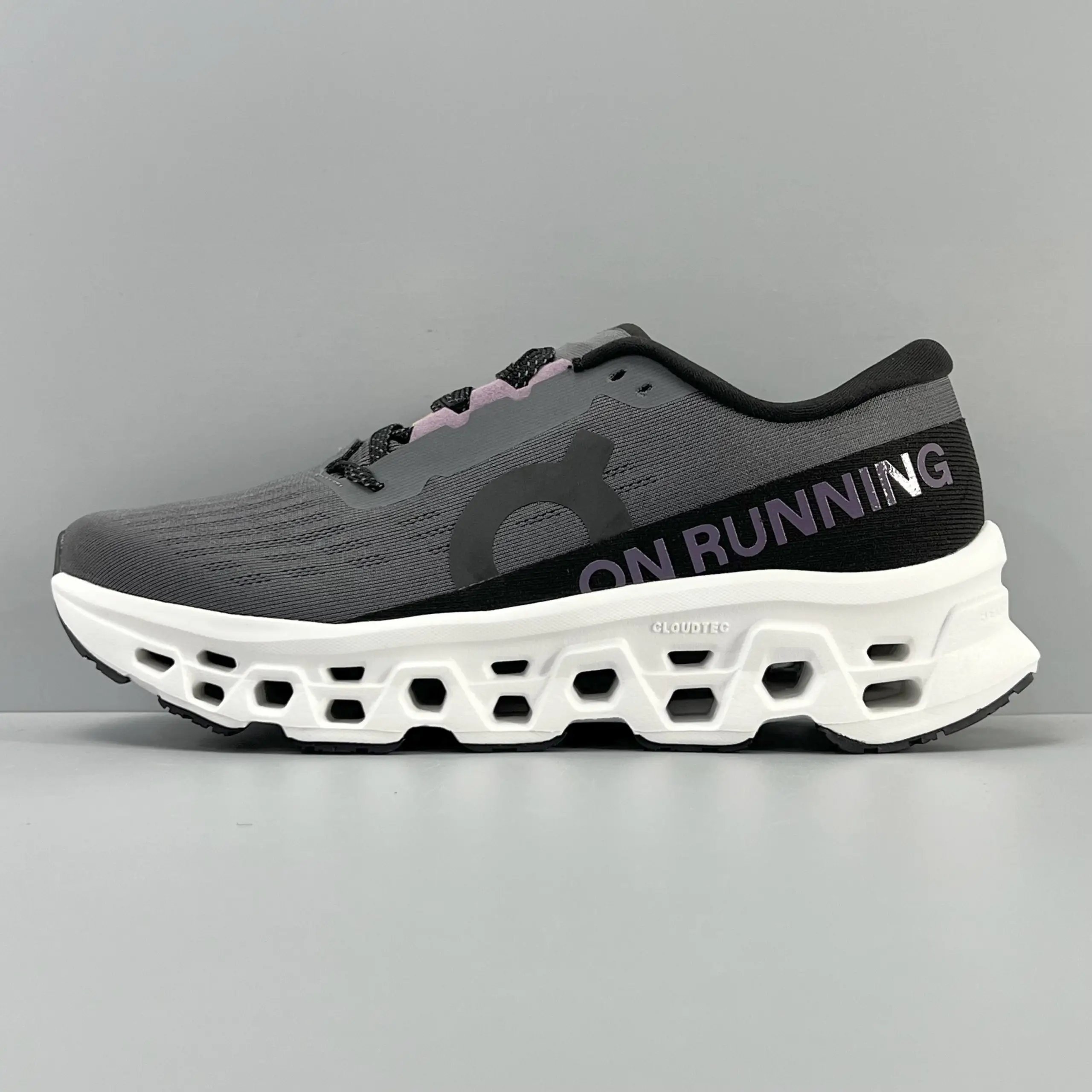 On Sneakers Cloudmonster 3 — *008