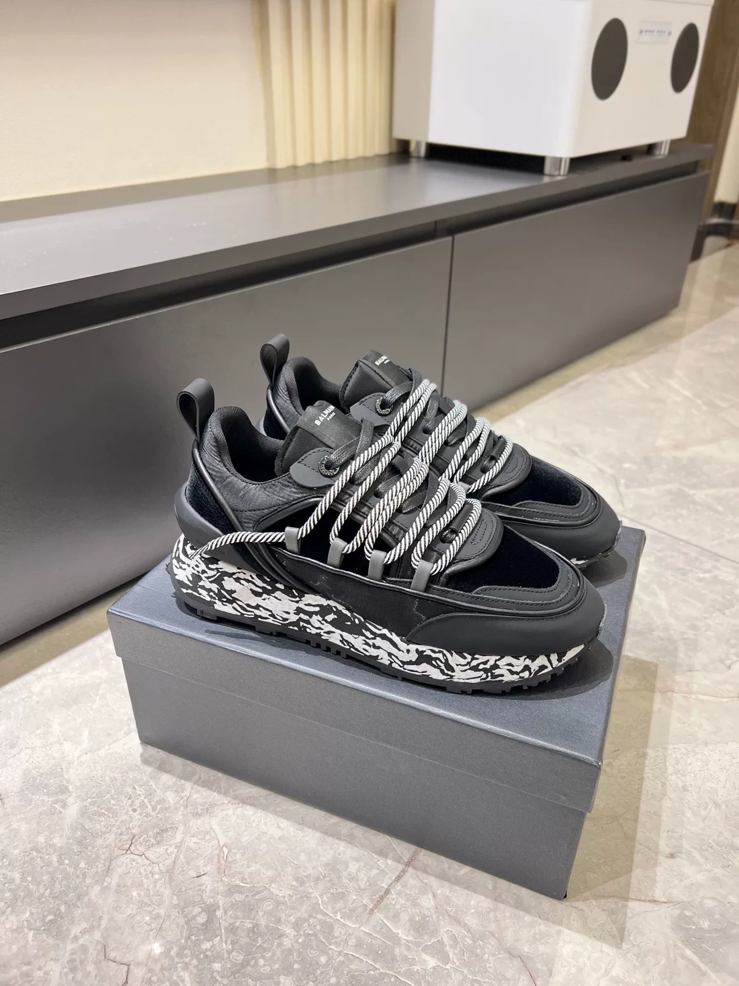 Balmain Sneakers Chunky low-top with monogram panels — *001