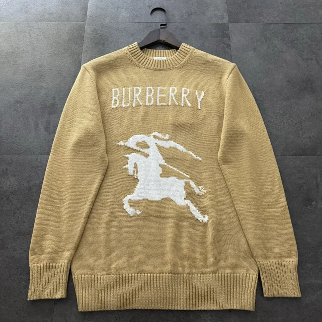 Burberry Knitwear Equestrian Knight stand-collar half-zip sweater product detail image 27