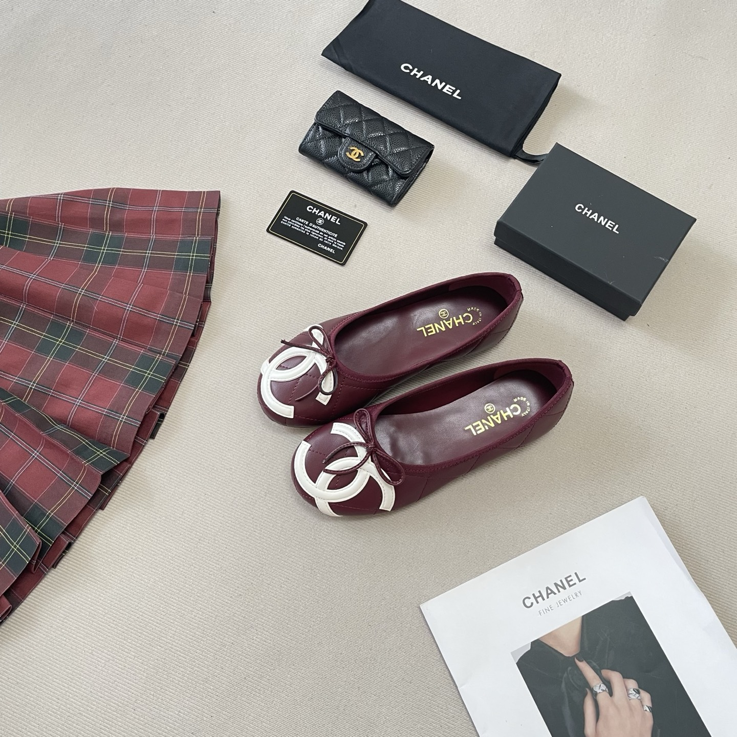 Chanel Casual Shoes Ballet flats with bow and interlocking CC toe detail — *002