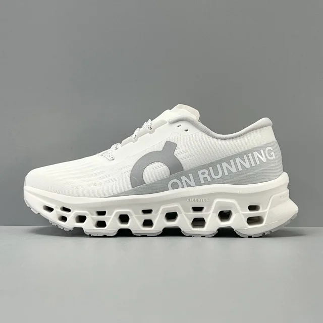 On Sneakers Cloudmonster 3 product detail image 13