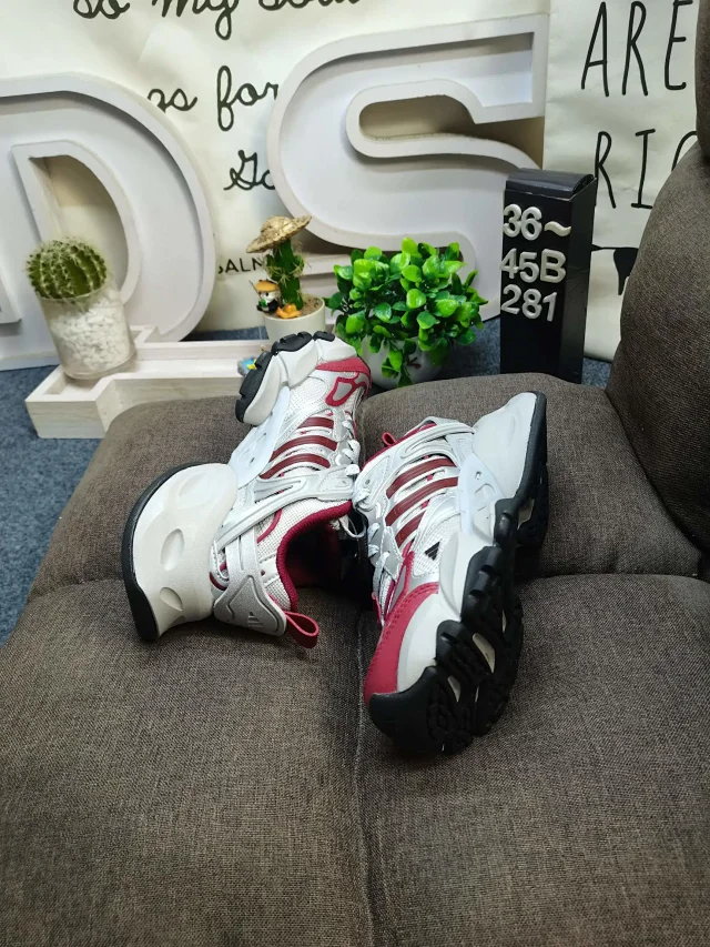 adidas Sneakers XLG Runner chunky mesh product detail image 24