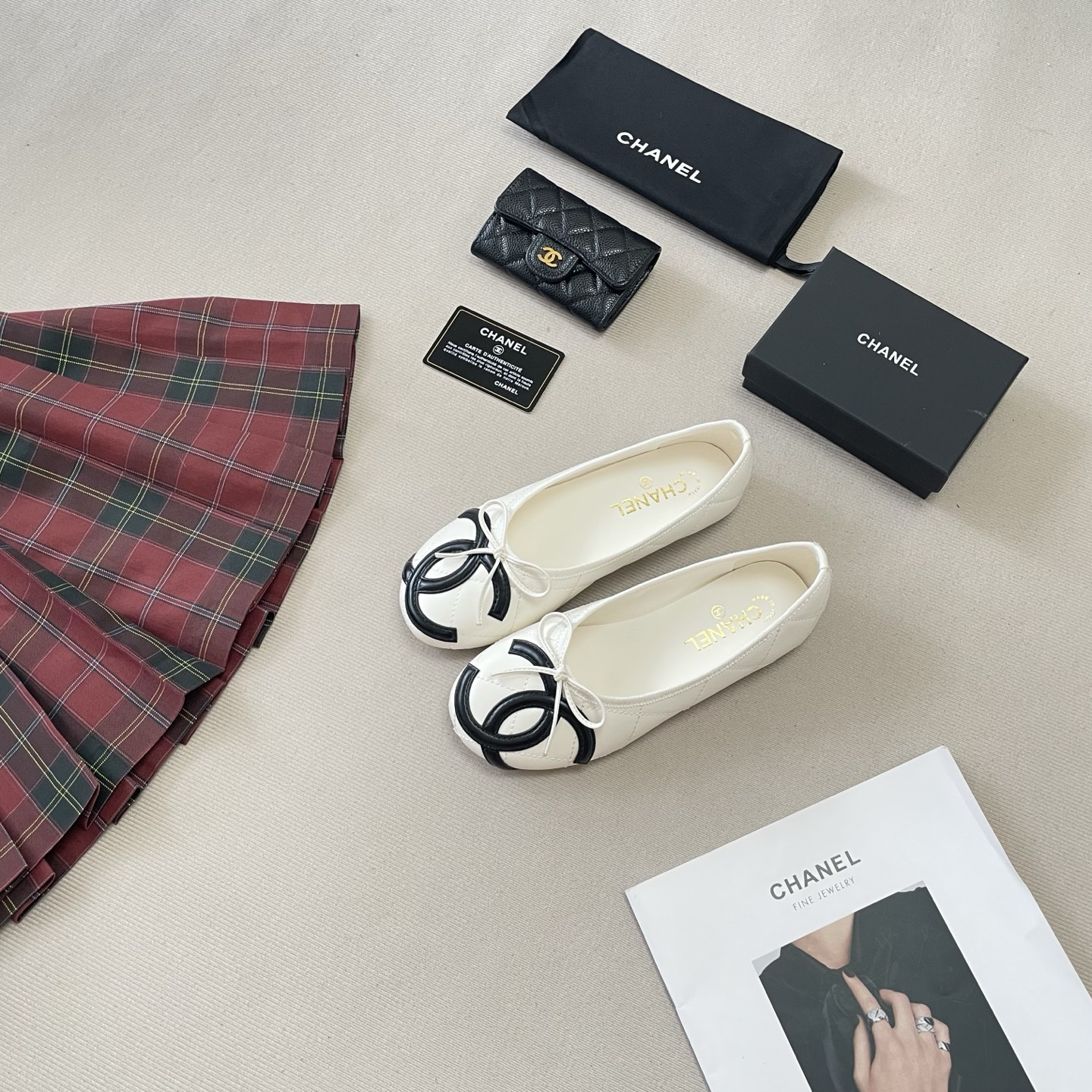 Chanel Casual Shoes Ballet flats with bow and interlocking CC toe detail — *003
