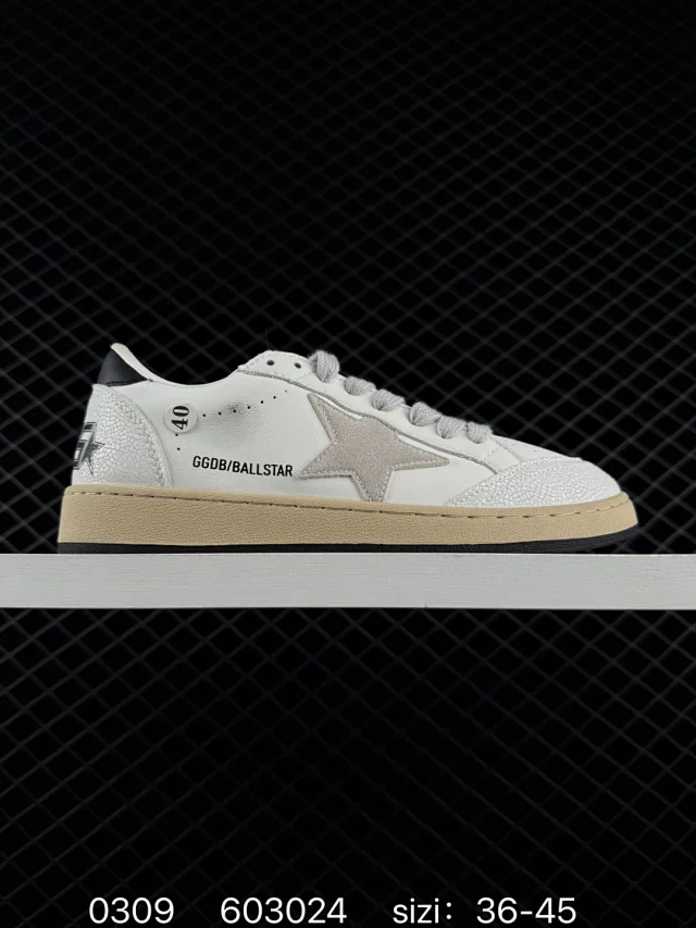Golden Goose Sneakers Ball Star star-detail low-top product detail image 14