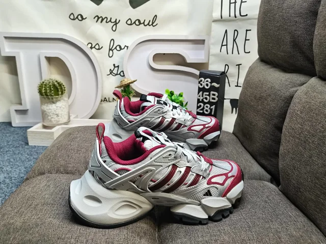 adidas Sneakers XLG Runner chunky mesh product detail image 17