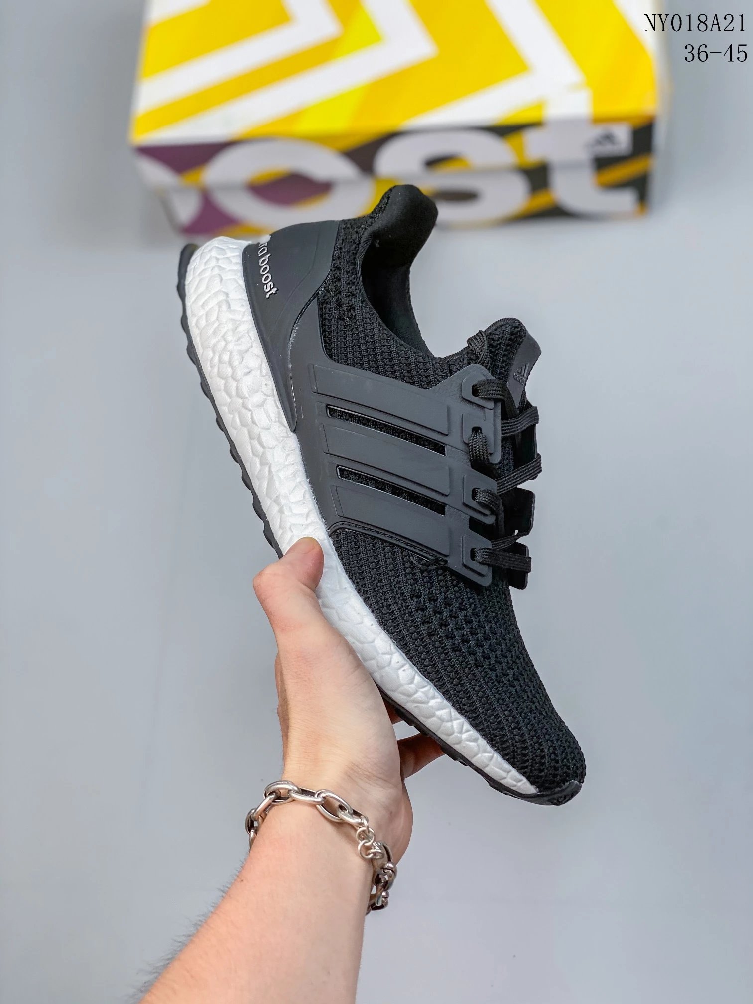 Black/White