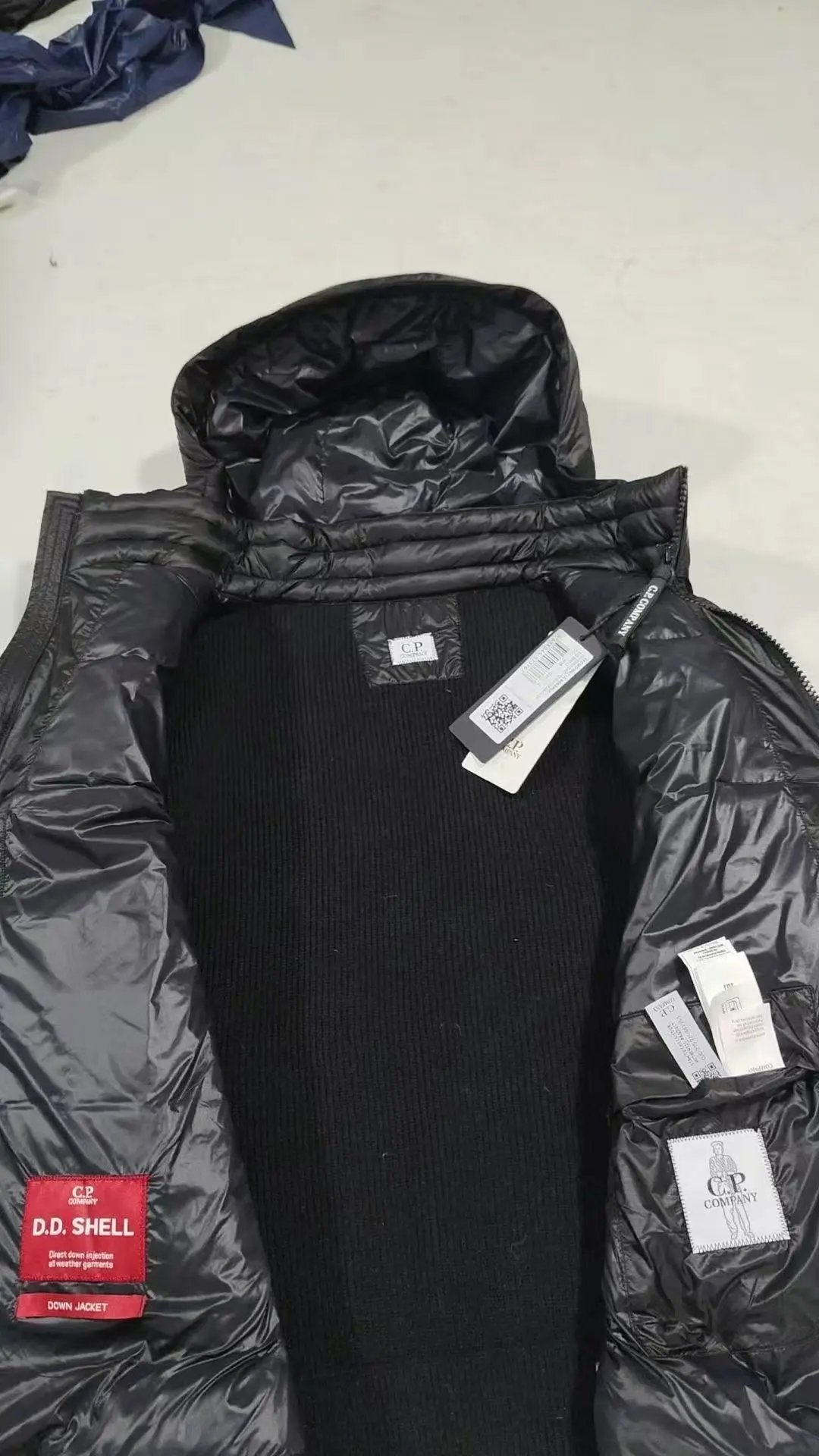 sufficient stock
 c羊毛羽绒拉链白鸭绒