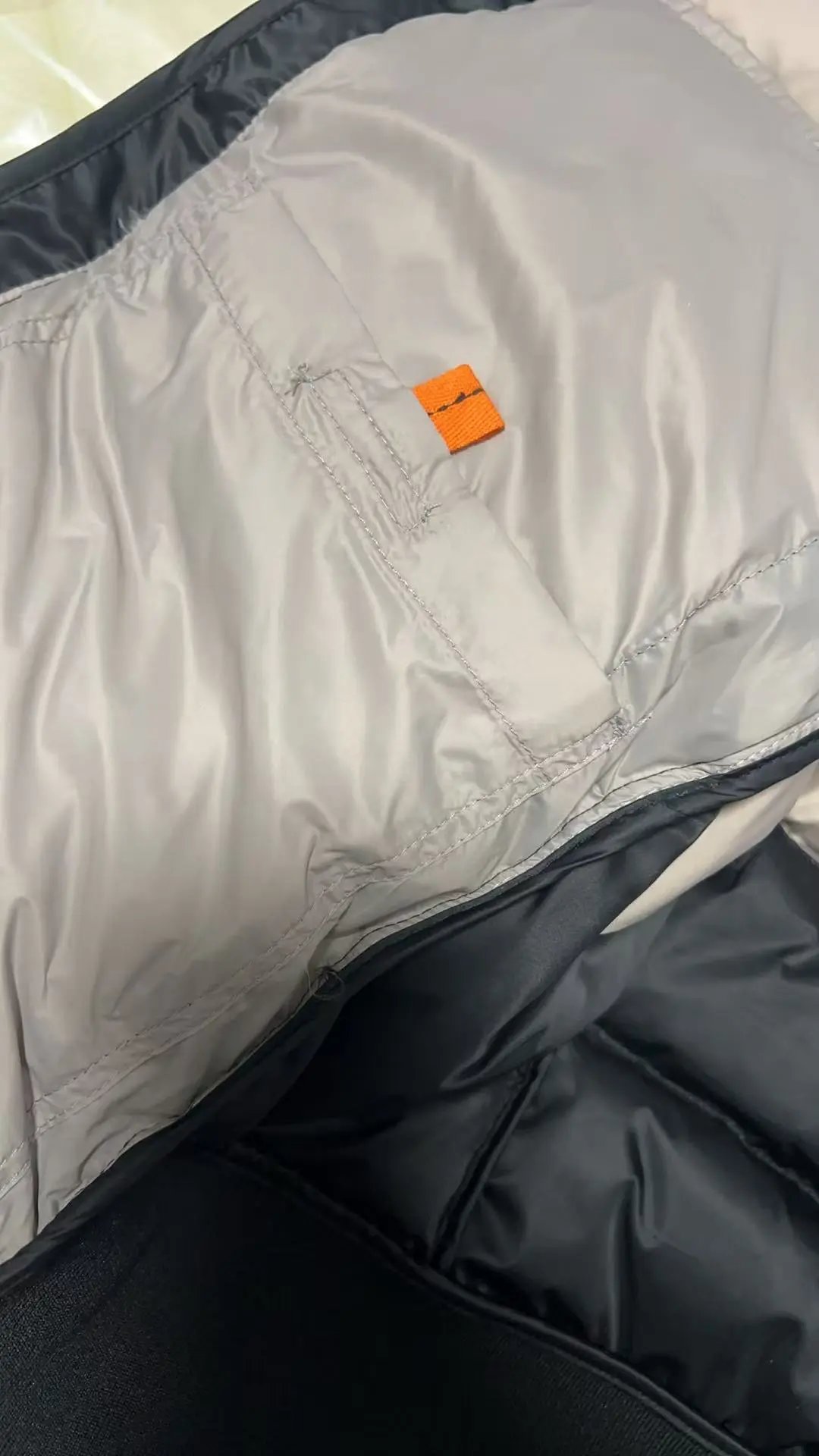Men's Hooded Down Jacket White Duck Down photo 8