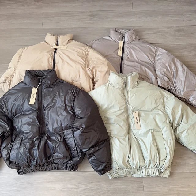 FEAR OF GOD Essentials FOG Half-Zip High-Street Puffer Jacket
