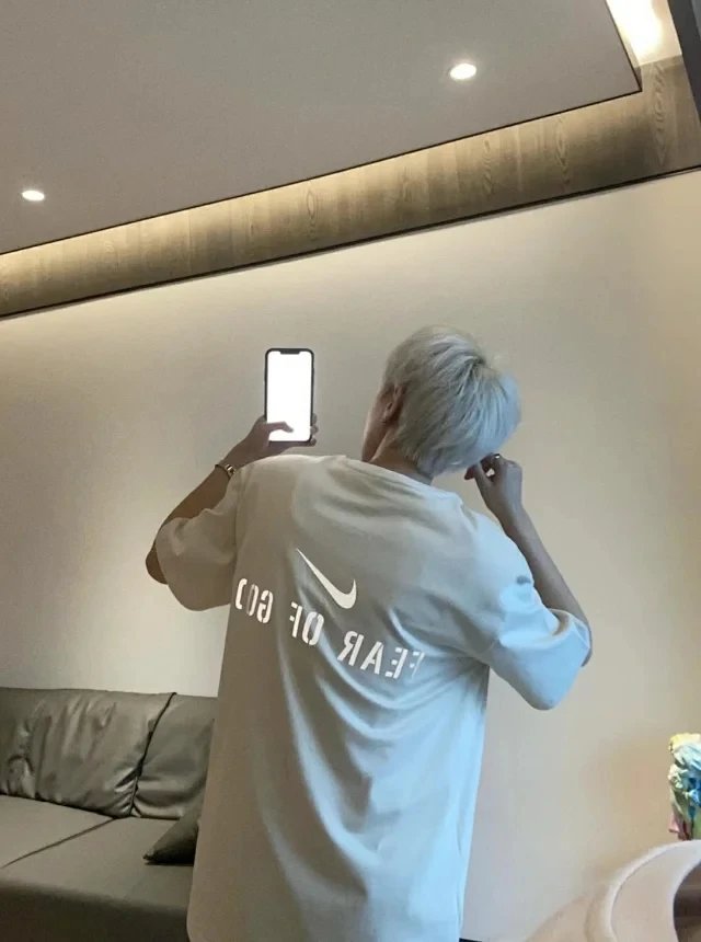Nike x Fear of God 3M Reflective Short Sleeve T-Shirt
