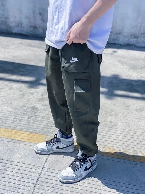 Nike All Cotton Multi-Pocket Cargo Pants