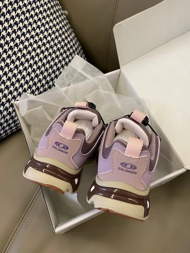 Salomon Children's Shoes: seller detail photo 4
