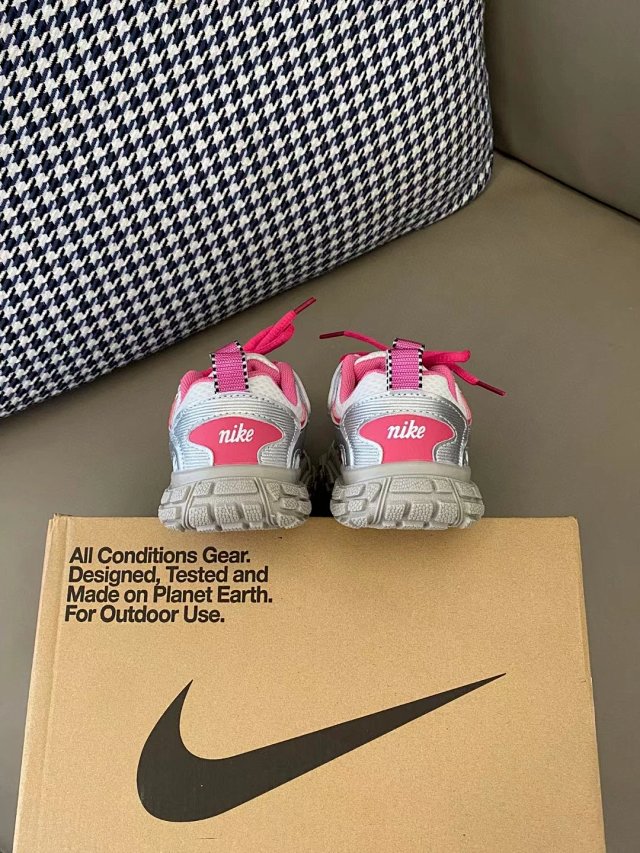 Nike children's Shoes: seller detail photo 14