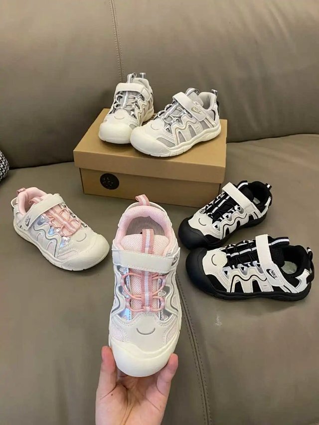 Nike children's Shoes: seller detail photo 6