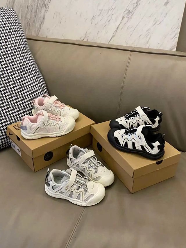 Nike children's Shoes: seller detail photo 10