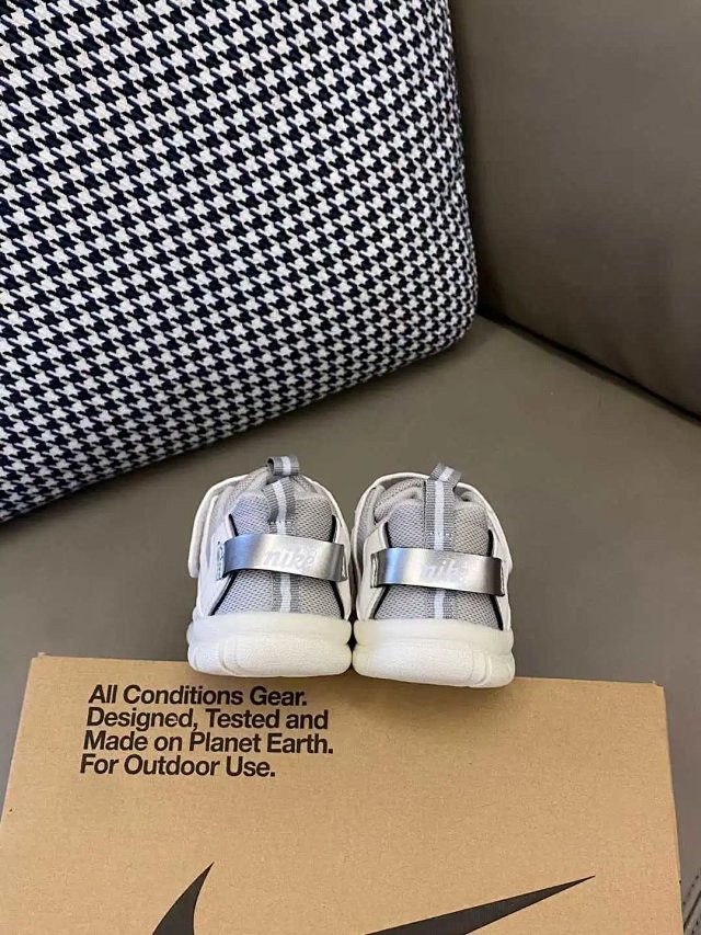 Nike children's Shoes: seller detail photo 7