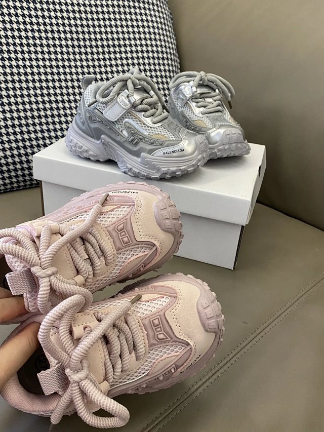 Balenciaga children's shoes: seller detail photo 14