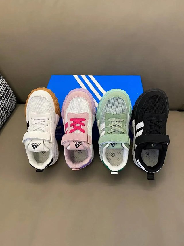 Adidas Children's Shoes: seller detail photo 11
