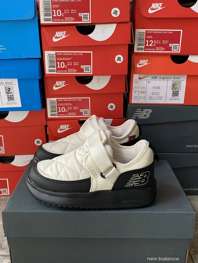 New Balance children's Shoes: seller detail photo 10