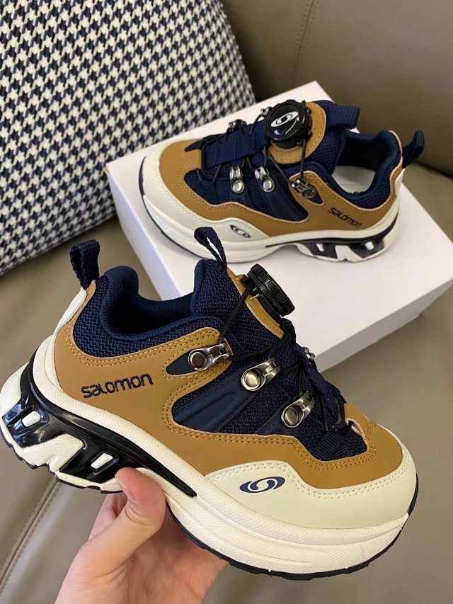 Salomon Children's Shoes: seller detail photo 3