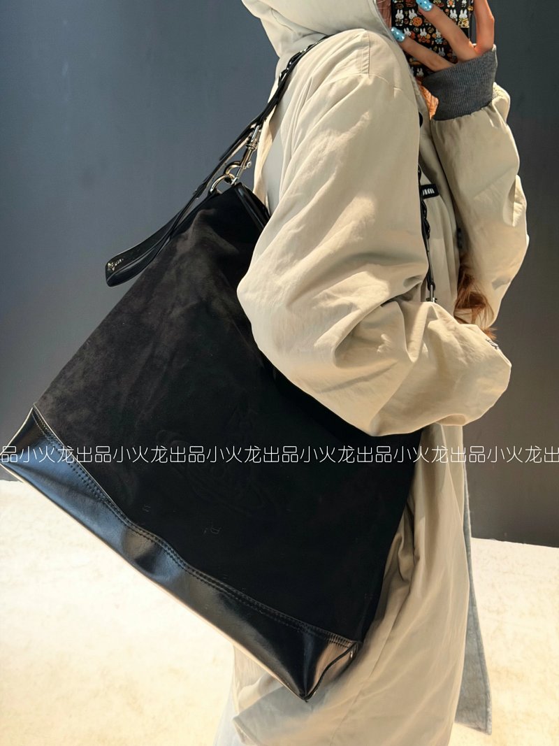 Tote bag from Charmander