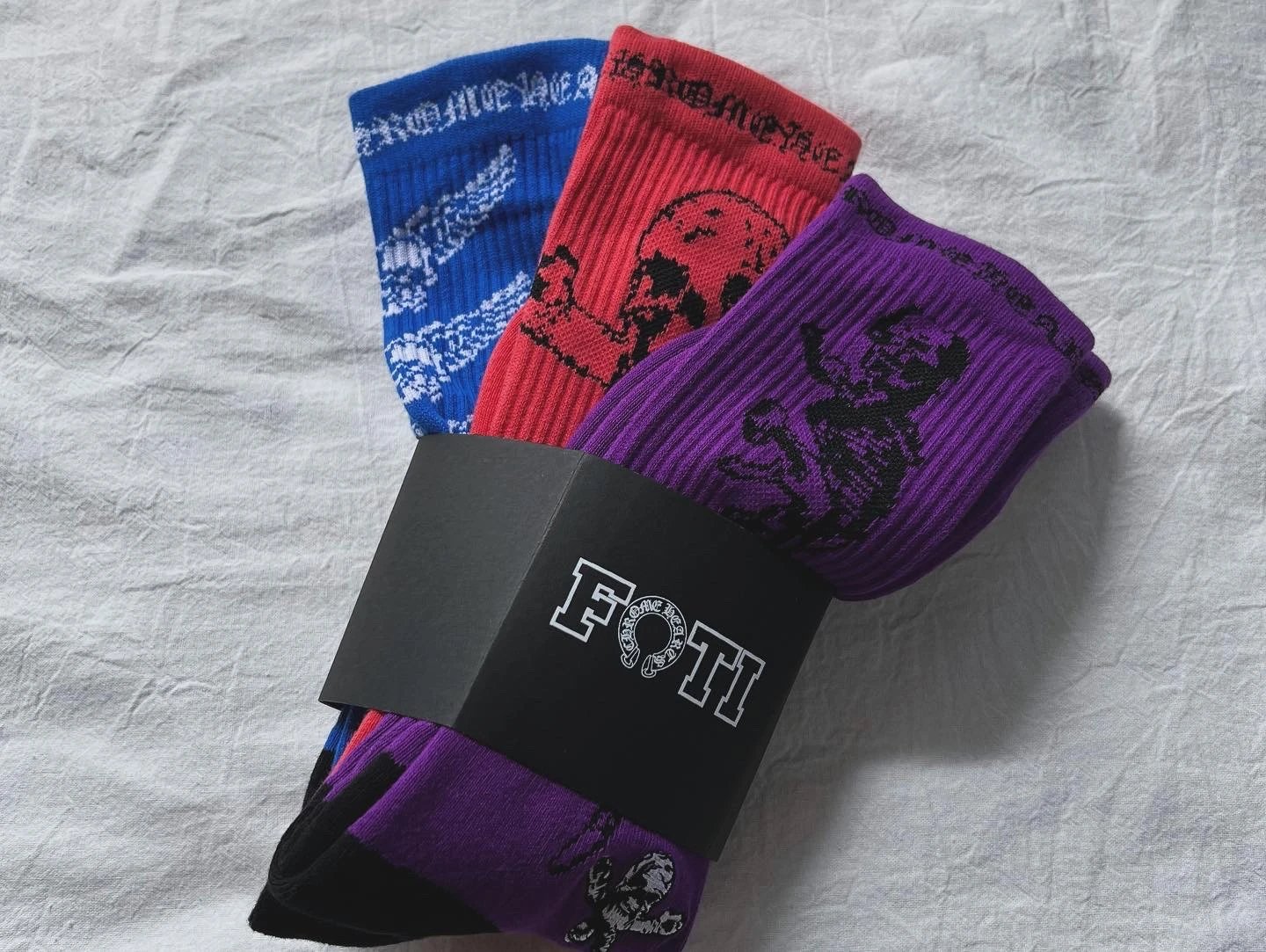 FOTI Skull Design Crew Socks