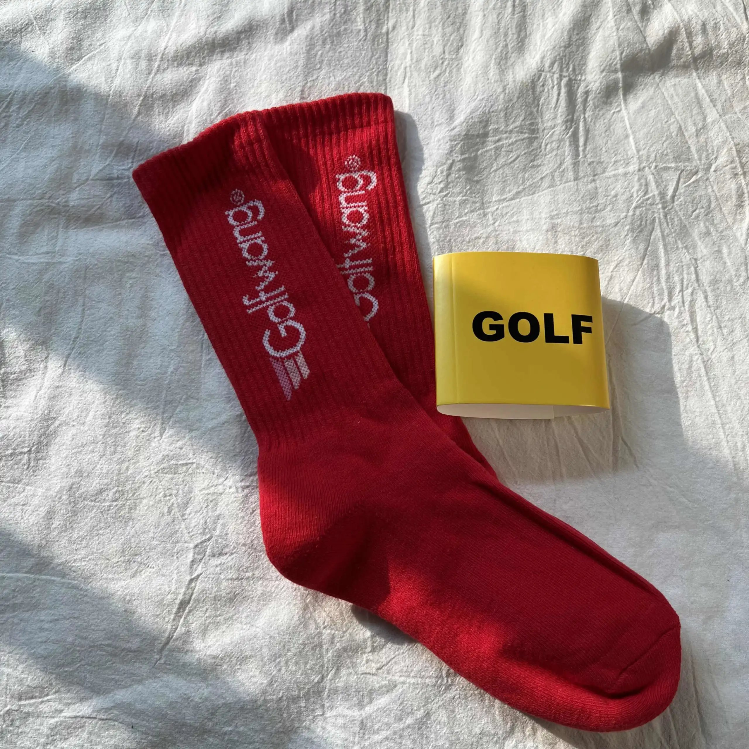golf竖字母 红色