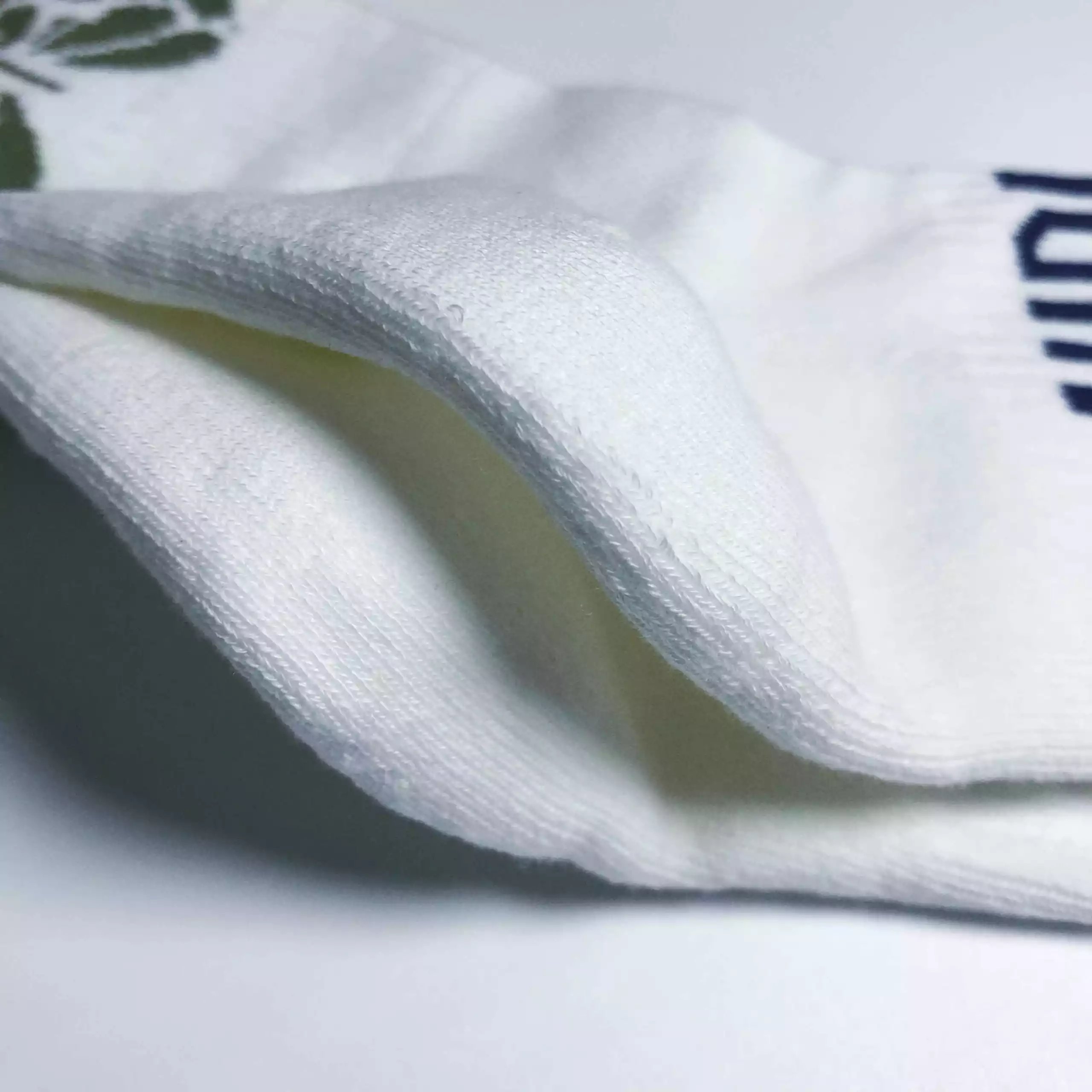hA. Butterfly Logo Crew Socks White - 8