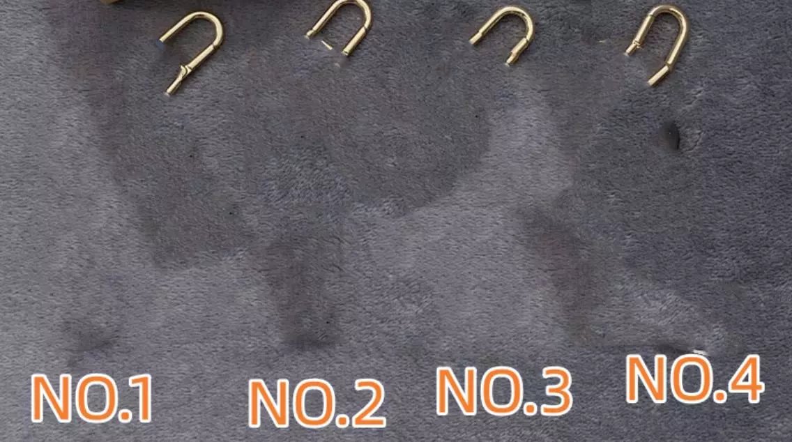 U-Shaped Metal Hooks [1 style]