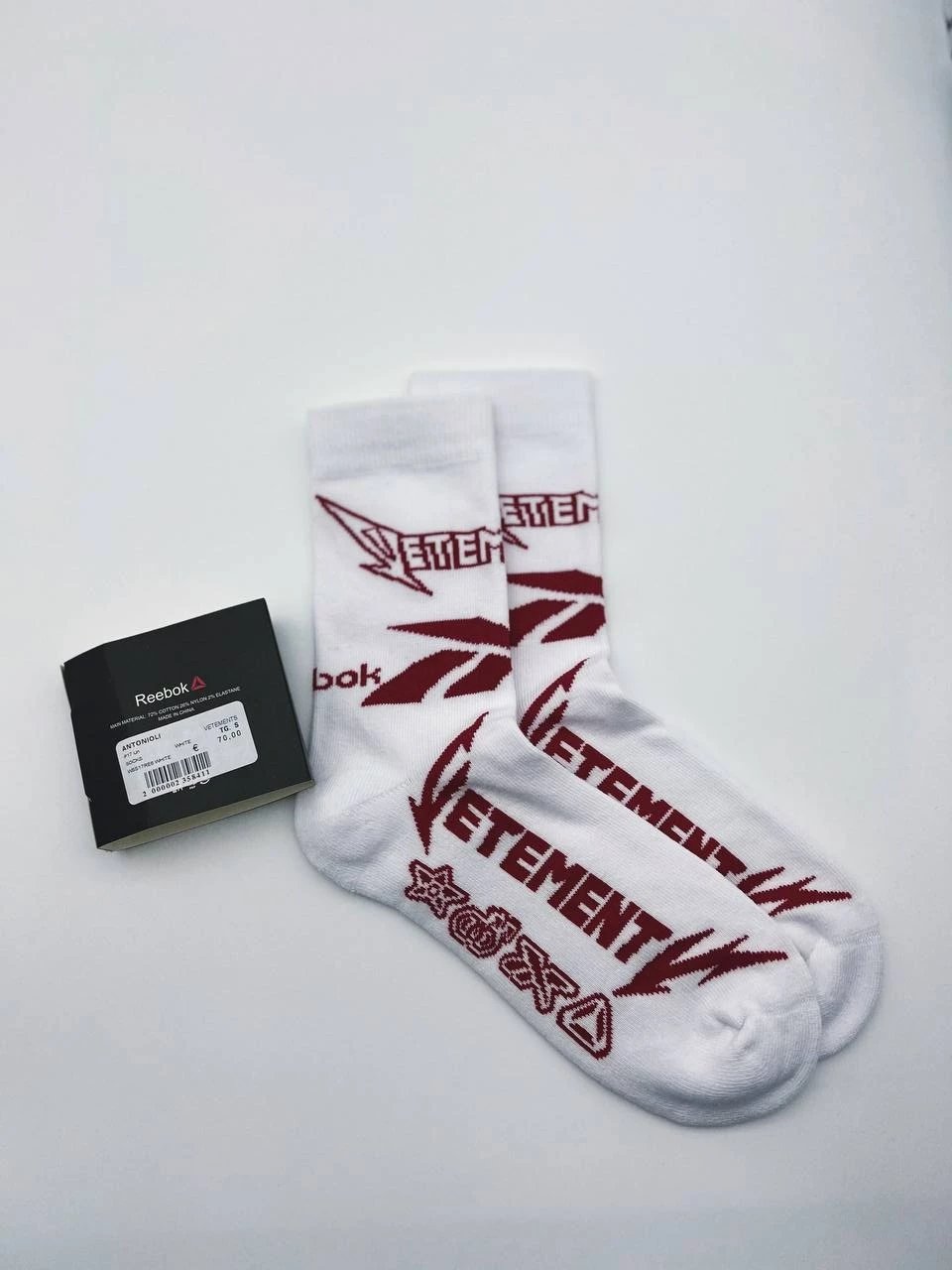 202300231 VT白色玫红红闪电
