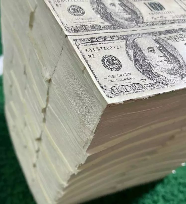 US Dollar Bill Stack [1 style]