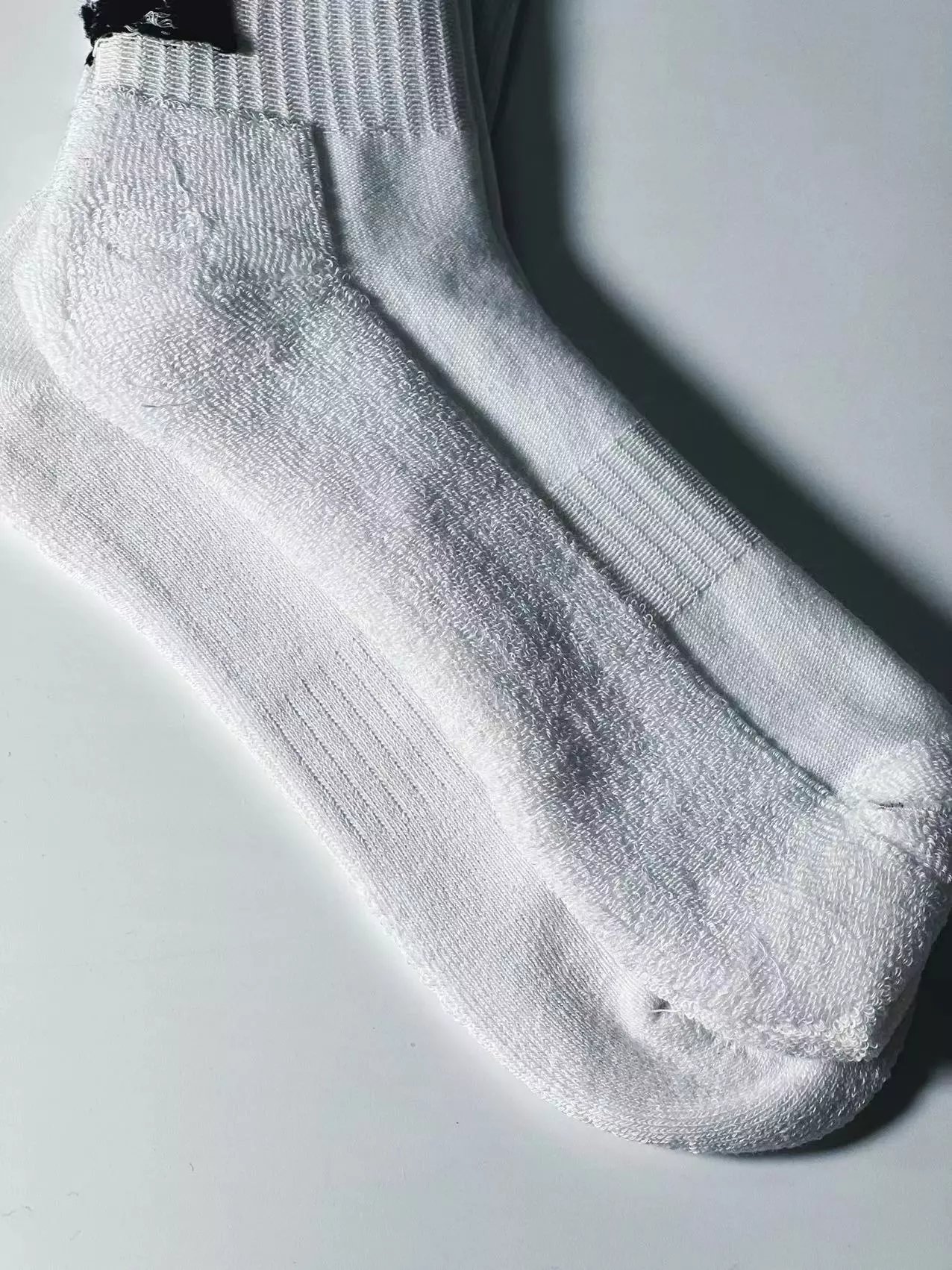 Design Cross Logo Ribbed Crew Socks White - 7