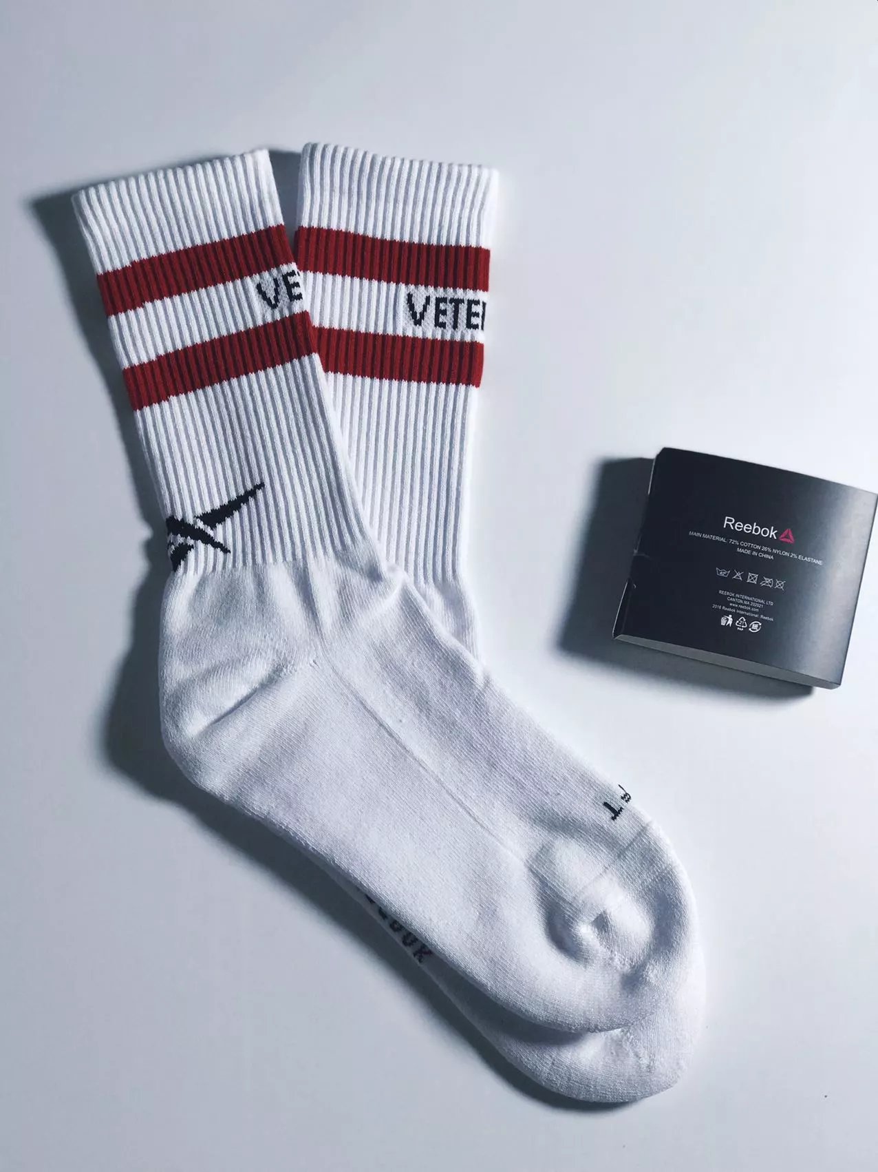 202300228 白色 毛巾底towel version with bag