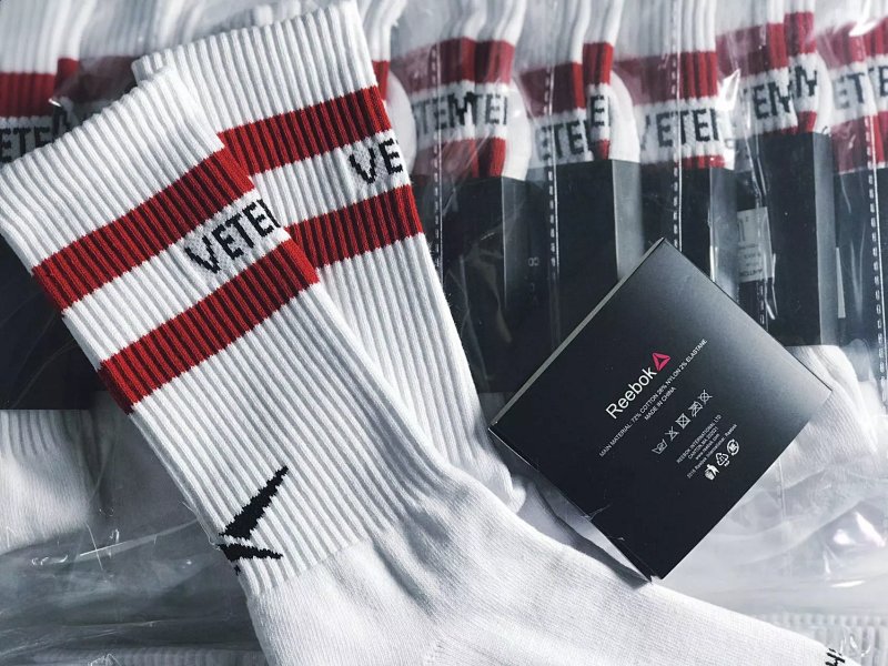 1:1  Vetements socks 袜子 维特蒙袜子 闪电联