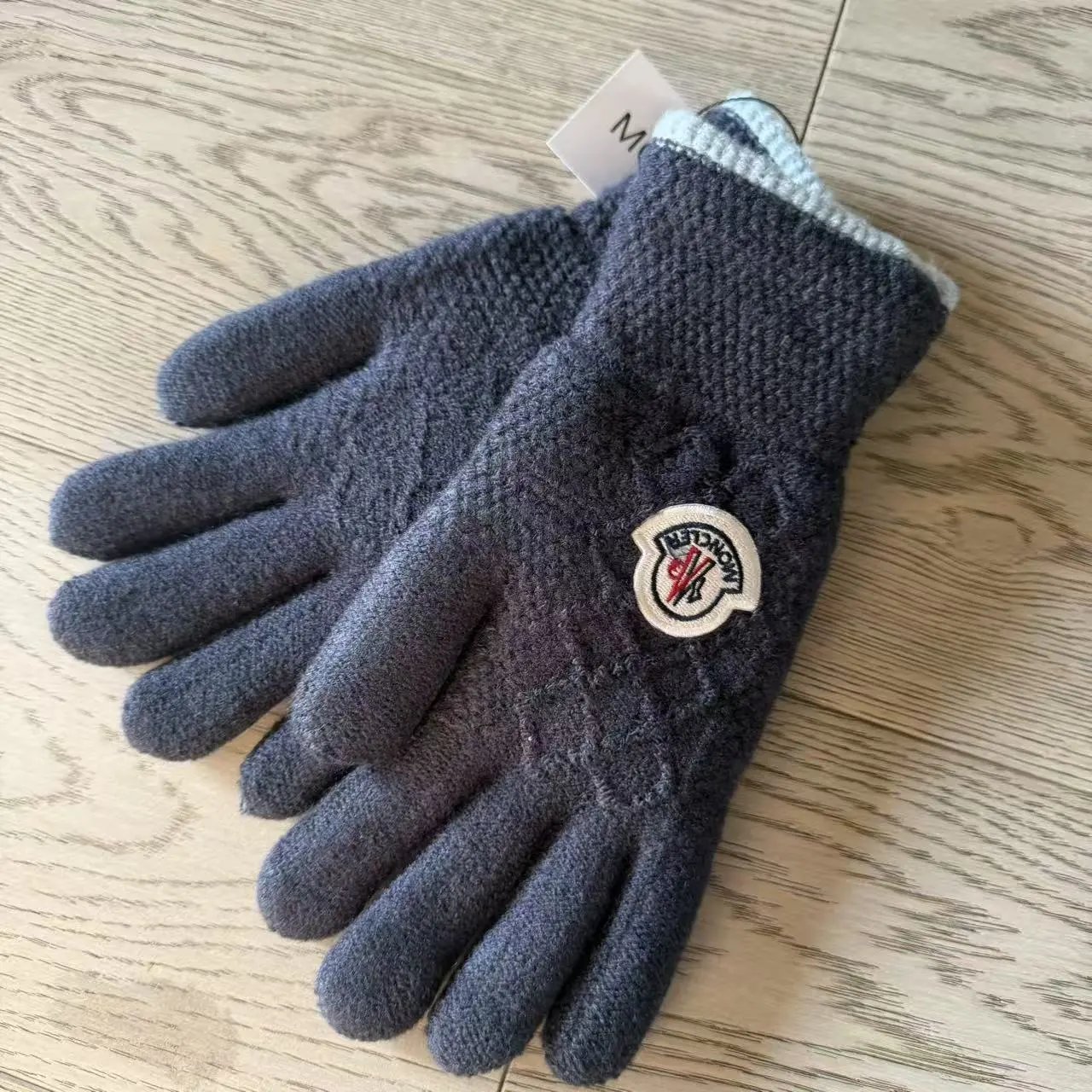 Door gloves with velvet grey