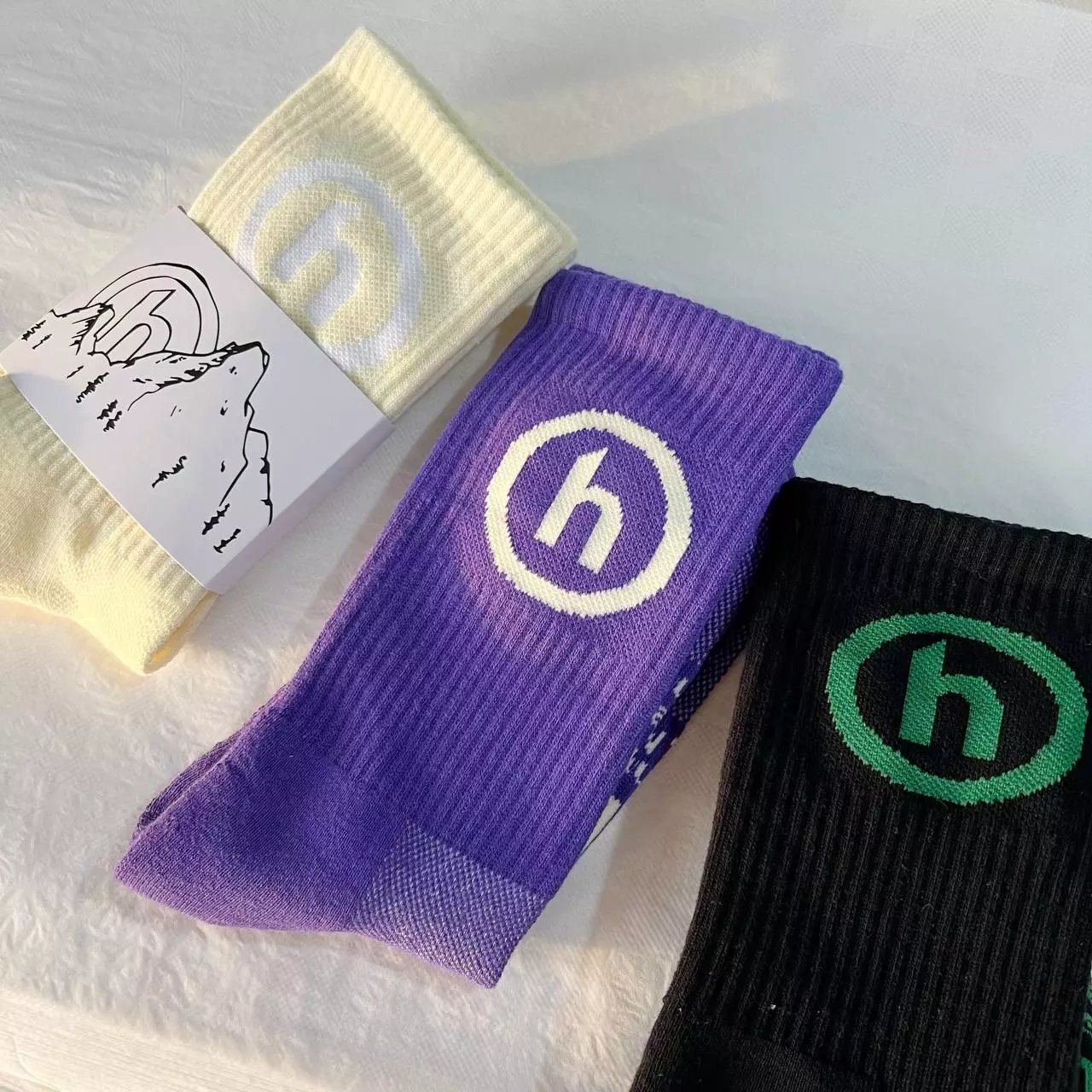 H Logo Crew Socks [1 style]
