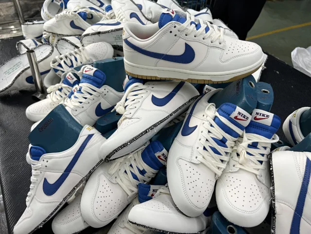 Nike Sneakers Dunk Low product detail image 25