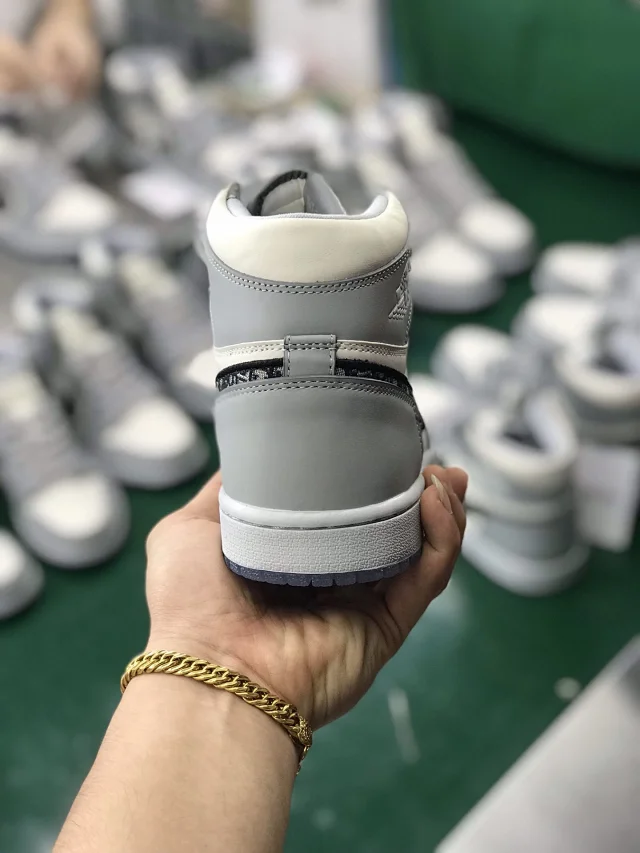 Nike Air Jordan 1 High product detail image 4