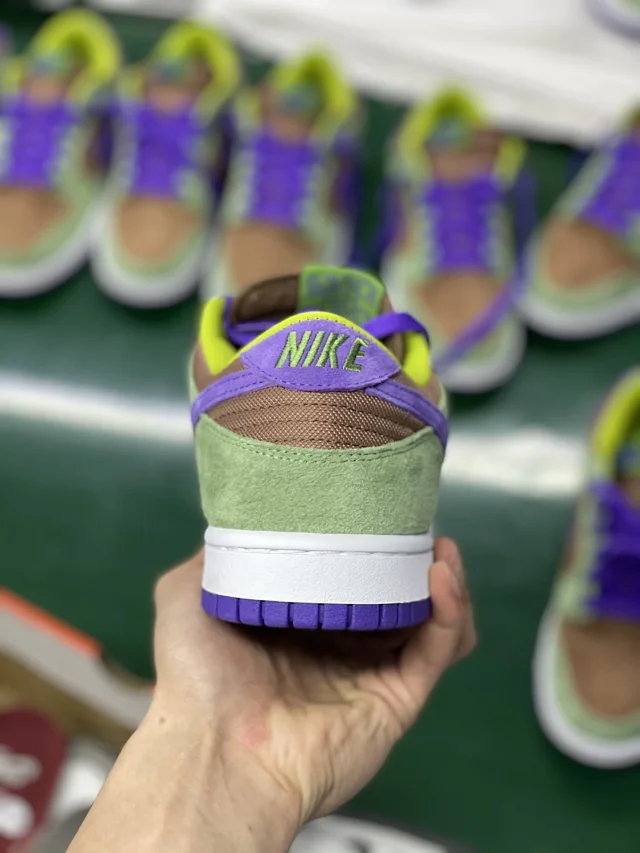 Nike Sneakers Dunk Low product detail image 4