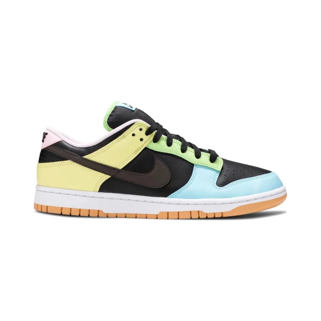 Nike Sneakers Dunk Low — Free.99 - Black