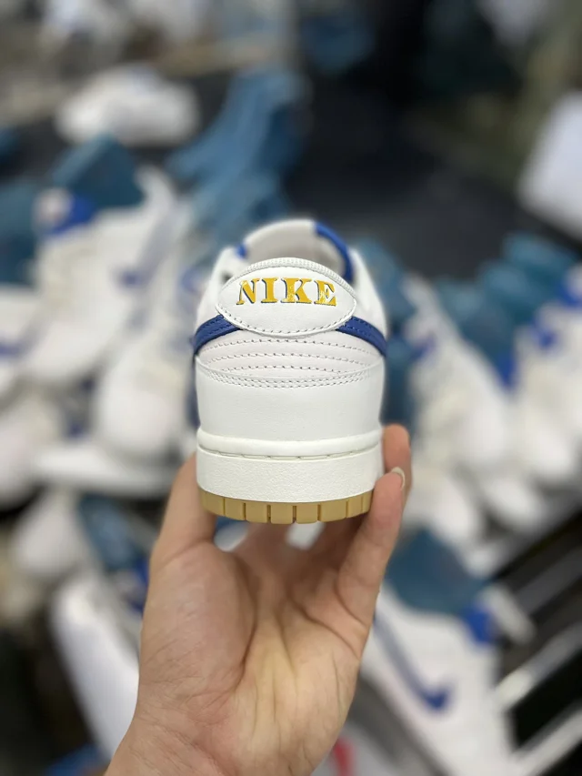 Nike Sneakers Dunk Low product detail image 17