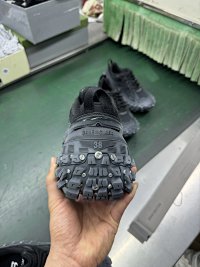 Balenciaga Defendedr — seller photo 9
