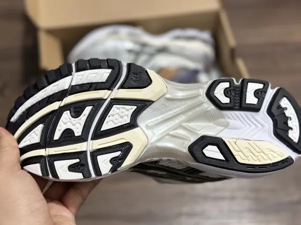 Asics Gel-Kayano 14 Pink Silver Running Shoes - 31