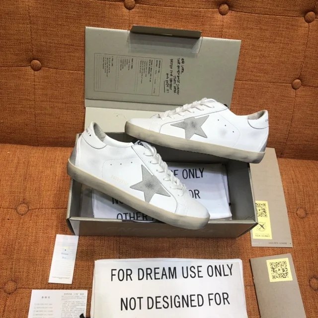 Golden Goose Sneakers Super-Star low-top star product detail image 1
