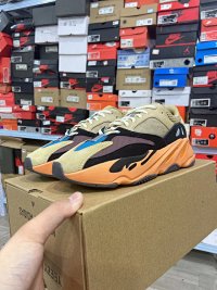 Yeezy 700 Enflame Amber — seller photo 6