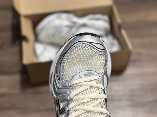 Asics Gel-Kayano 14 Pink Silver Running Shoes - 32