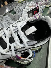 Balenciaga Track No LED — seller photo 2