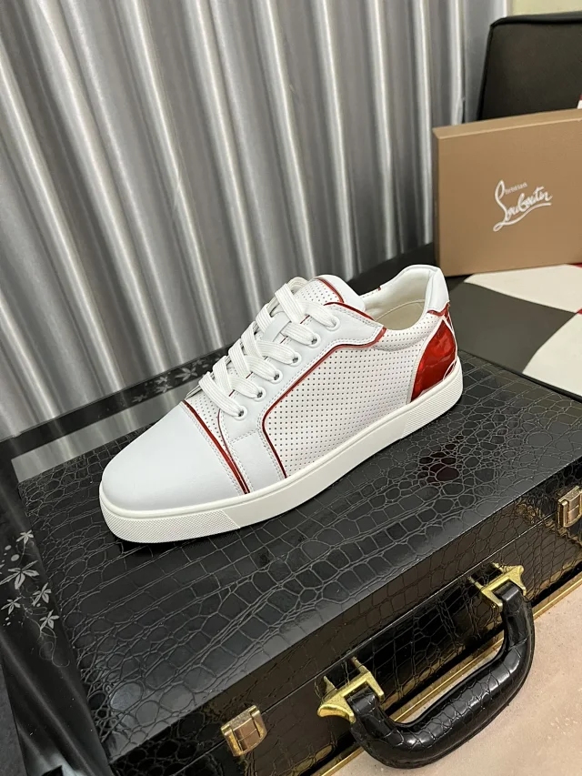 Christian Louboutin Sneakers Louis Junior Spikes low-top product detail image 62