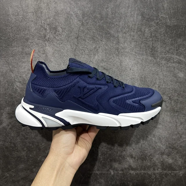 Louis Vuitton Sneakers LV Runner Tatic product detail image 55